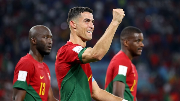 Ronaldo là cầu thủ đầu tiên ghi bàn tại 5 kỳ World Cup liên tiếp