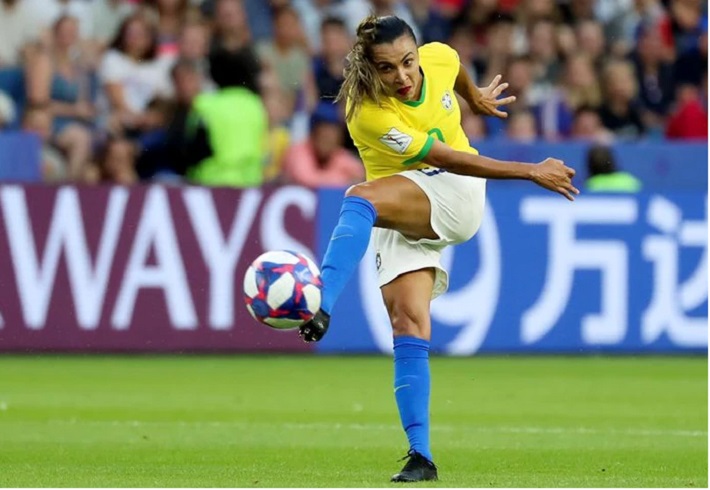 Top 10 nữ cầu thủ bóng đá giàu nhất thế giới 2023