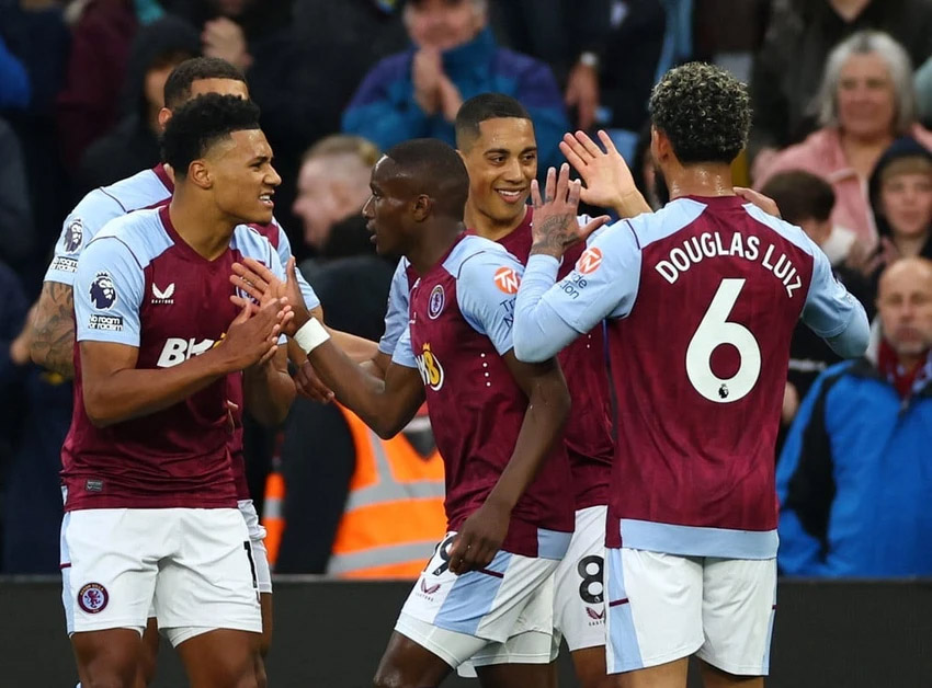 Liverpool mất điểm phút cuối